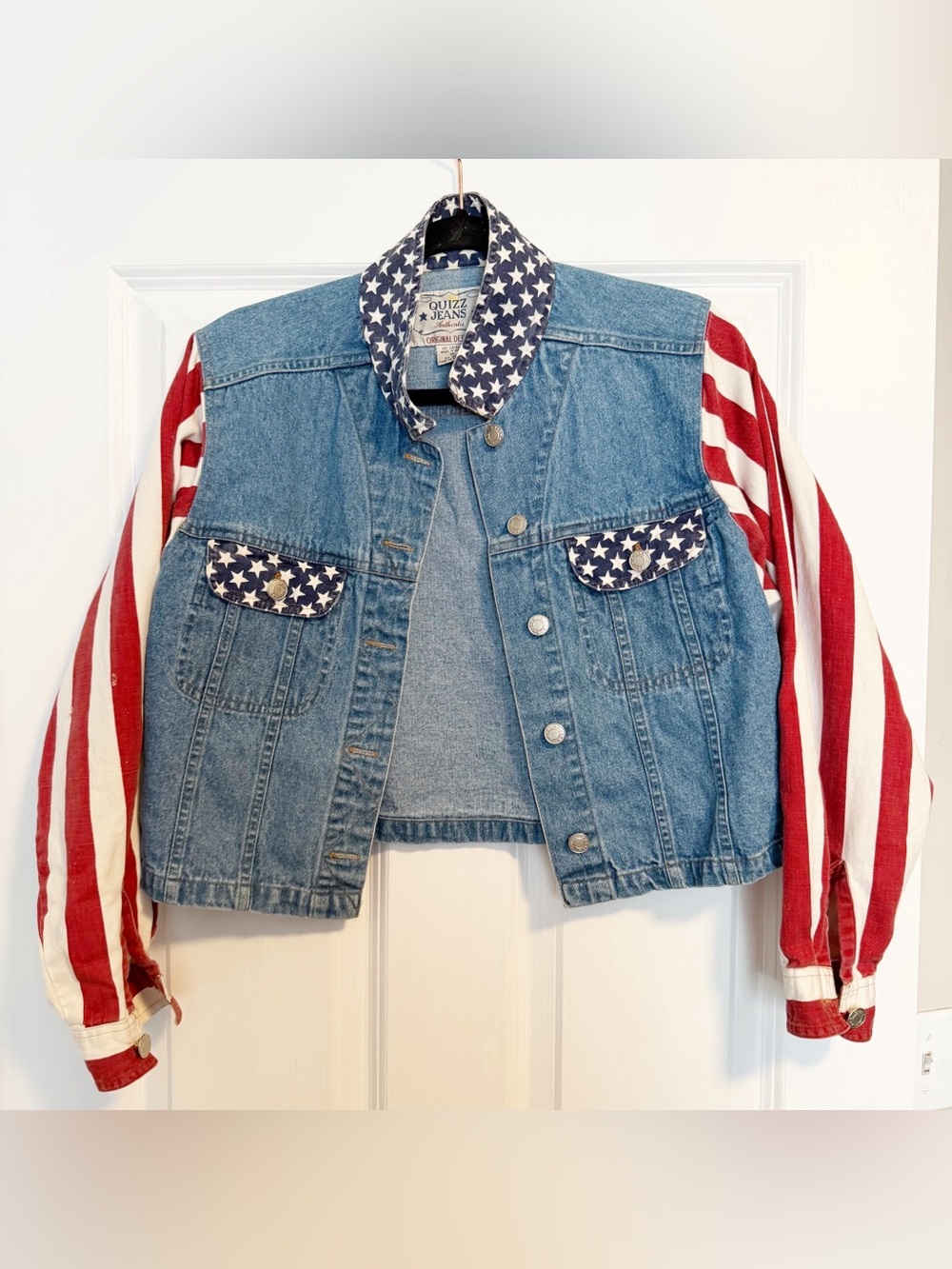 Vintage y2k Quizz Jeans authentic American flag Jean jacket.